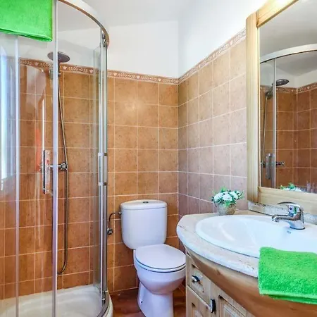 Cala'n Blanes Sleeps 6 Pool Air Con Wifi * Cala'N Blanes (Menorca)